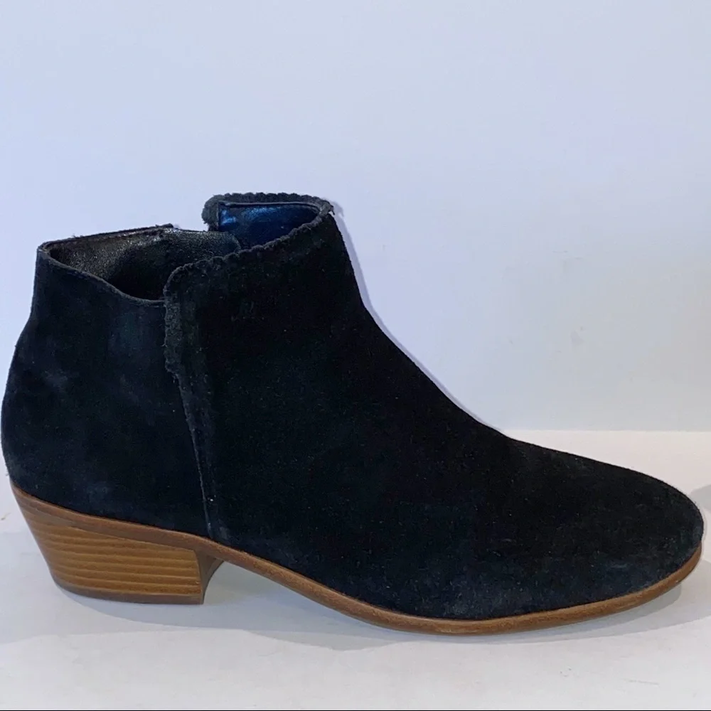 Jack Rogers Bailee Black Suede Bootie 8 Officecore Casual Everyday